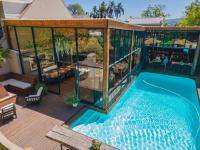 Бассейн в Val de Vine или поблизости