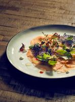 Jídlo v hotelu nebo okolí