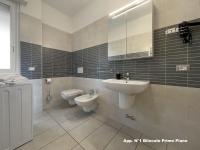 Kúpeľňa v ubytovaní 3V Apartments Bardolino