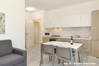 Kuchyňa alebo kuchynka v ubytovaní 3V Apartments Bardolino