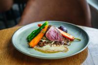 Φαγητό σε αυτό το ξενοδοχείο ή κάπου εκεί κοντά