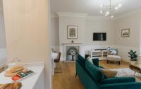 Posezení v ubytování SWALEDALE, OLD SCHOOL ROOMS - Luxury Apartment in Richmond, North Yorkshire