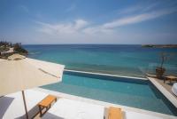 Bazén v ubytování New Paradise Beach Resort - Adults only nebo v jeho okolí