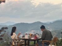 Naturlandskabet i nærheden af lodgen