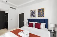 Postel nebo postele na pokoji v ubytování StoneTree - Fully Furnished 1BR in Dubai Marina