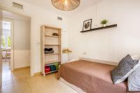 A kitchen or kitchenette at La casa Escaniana