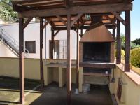 A television and/or entertainment centre at Pedralta CostaBravaSi