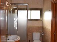 A bathroom at Pedralta CostaBravaSi