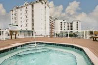 Der Swimmingpool an oder in der Nähe von The Resort on Cocoa Beach