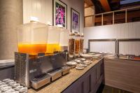 Nhà bếp/bếp nhỏ tại Orchidacea Resort - Kata Beach