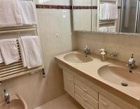 A bathroom at Villa Erika