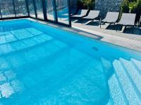 The swimming pool at or close to Haus Leitner
