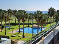 Bazén v ubytování AT144 Completamente equipado, con piscina y cerca de la playa nebo v jeho okolí