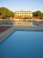 Bazén v ubytování Hotel Rural El Cortijo nebo v jeho okolí