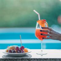 Alfa Suites & SPA italokat is kínál