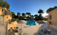 Basen w obiekcie FRGK DATCHA "Villa Prestige Mougins" lub w pobliżu