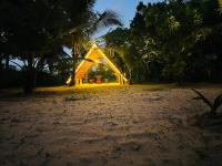 Foto de la galería de Kingfisher Beach Resort-Yala Safari en Kirinda