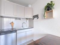 Kuchnia lub aneks kuchenny w obiekcie Appartement au CALME + parking