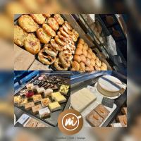 Jídlo v hotelu nebo okolí