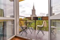 Balkón alebo terasa v ubytovaní Cozy Apartment with Balcony - Palace of Culture by Rent Like Home