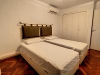 Postel nebo postele na pokoji v ubytování 1 bedroom Latour Maubourg Cannes Riviera 245