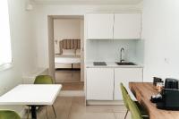 Kuchnia lub aneks kuchenny w obiekcie Le Vie Del Centro Luxury Room