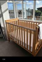 Green 3 bed bungalow with en-suite and parkingにあるバルコニーまたはテラス