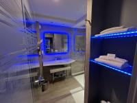 Best Western Plus La Fayette Hotel et SPA tesisinde bir banyo