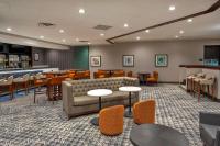Гостиная зона в DoubleTree by Hilton Lansing