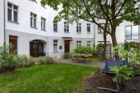 Vonkajšia záhrada v ubytovaní Mokotowska 51 - Stylish Apartment by Noclegi Renters