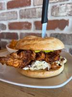 Jídlo v hotelu nebo okolí