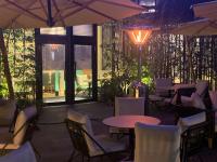 Un jardín fuera de Royal Twin Hotel Kyoto Hachijoguchi