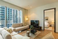 TV a/nebo společenská místnost v ubytování Luton Vacation Homes - Tranquil 2BR Haven in the Heart of Dubai Marina- 28AB04