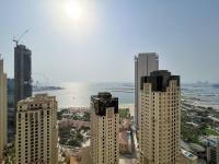 Nespecifikovaný výhled na destinaci Dubaj nebo výhled na město při pohledu z apartmánu