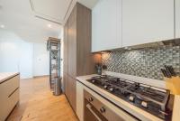 Kuchyň nebo kuchyňský kout v ubytování Luton Vacation Homes - Tranquil 2BR Haven in the Heart of Dubai Marina- 28AB04