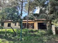 Ogród w obiekcie Maison familiale avec jardin, près de l'océan dans un quartier calme - FR-1-239-820