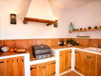 Kuchyňa alebo kuchynka v ubytovaní Villa Villa Lantana by Interhome