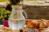 Jedlo v ubytovaní bed & breakfast alebo blízkom okolí