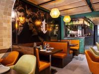 Χώρος καθιστικού στο Studio 32 - Apartment & kitchenette at the new Olo living