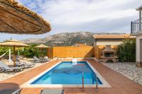 Bazén v ubytování "Villa ANDREAS" nebo v jeho okolí