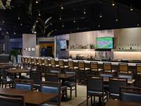 Lounge nebo bar v ubytování Great Blue Heron Hotel