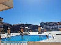 Basen w obiekcie AirCon Lovely 2 bedroom apartment close to Ocean lub w pobliżu