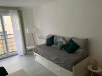 Łóżko lub łóżka w pokoju w obiekcie Appartement tout équipé à 6 minutes de la Gare St Charles