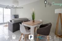 Televízia a/alebo spoločenská miestnosť v ubytovaní L'Airbusien - Terrasse et parking - Airbus à coté