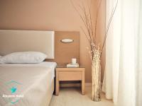 Posteľ alebo postele v izbe v ubytovaní Alkyonis hotel