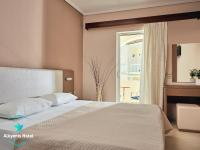 Posteľ alebo postele v izbe v ubytovaní Alkyonis hotel
