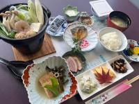 旅館の敷地内または近くでの食事または食べ物