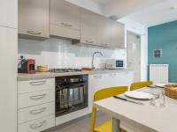 Kuchyňa alebo kuchynka v ubytovaní Azzurra Apartments