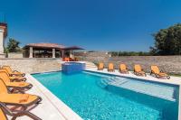 Půdorys ubytování Villa für große Ansprüche mit großem Pool, Sauna, Whirlpool, Billard