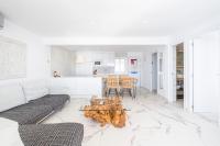 Kuchyň nebo kuchyňský kout v ubytování Veracruz 11-B Deluxe Apartment Levante Beach